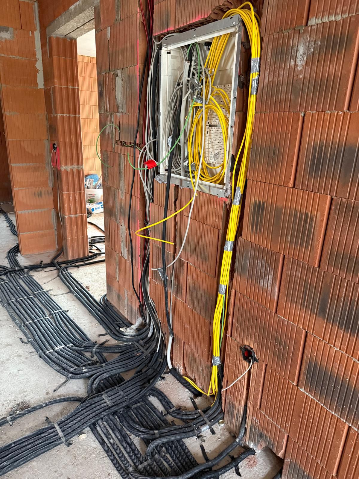 Elektroinstallation im Rohbau - Verteilerkasten